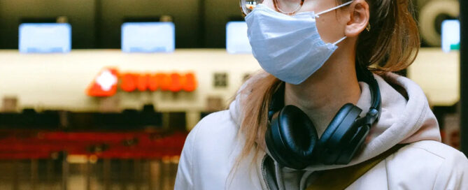 covid mask woman